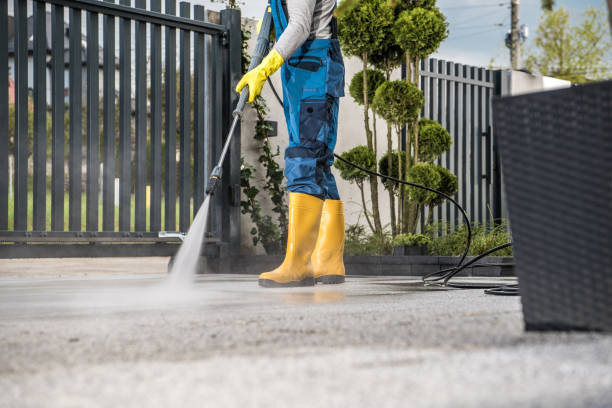 Why Choose Our Certified Pressure Washing Experts for Your Project Needs in Kaunakakai, HI?